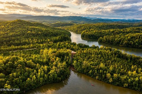 Rare Lakefront Lot on Tellico