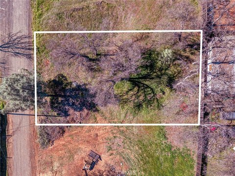 Residential Lot in Clearlake, CA