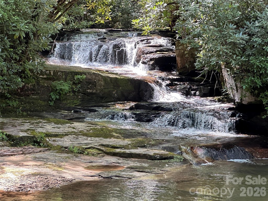 30 Abby Fls Dr, Rosman, NC 28772