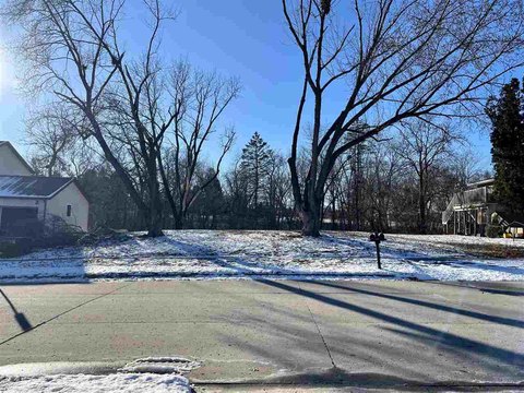 Residential Duplex-Ready Building Lot