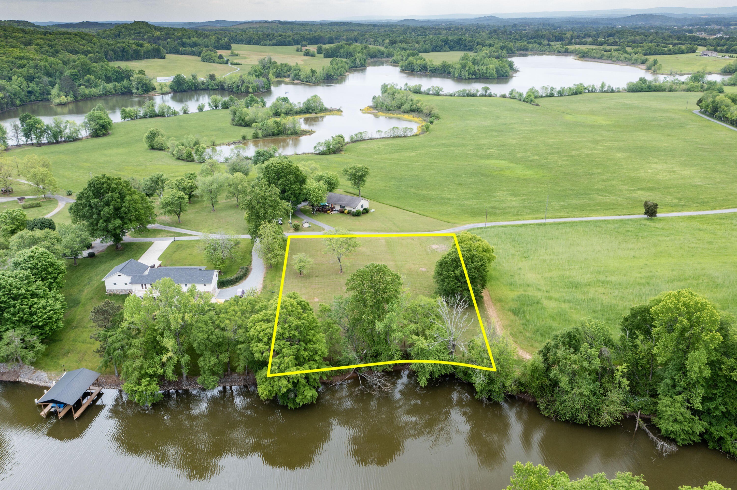 Chickamauga Riverfront Acre Lot