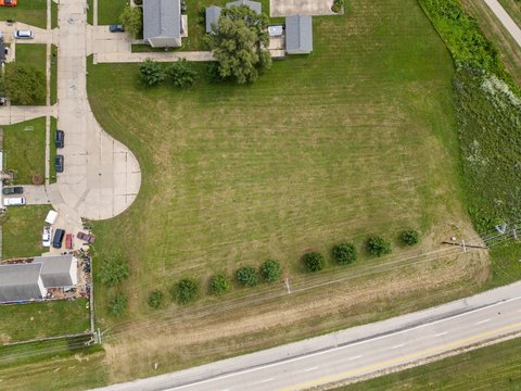 LAND - Perry, IA