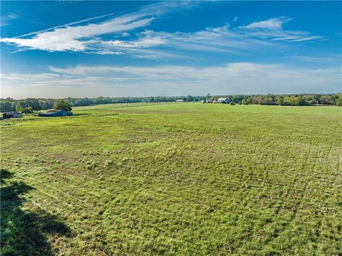 Land, BELLVILLE, TX