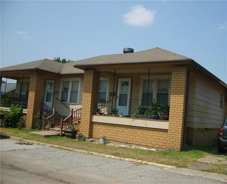 Pittsburg Duplex Near Downtown