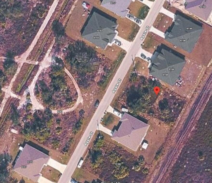 Ready-to-Build Duplex Lot Available