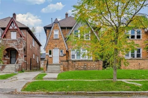 Brick Three-Unit Triplex