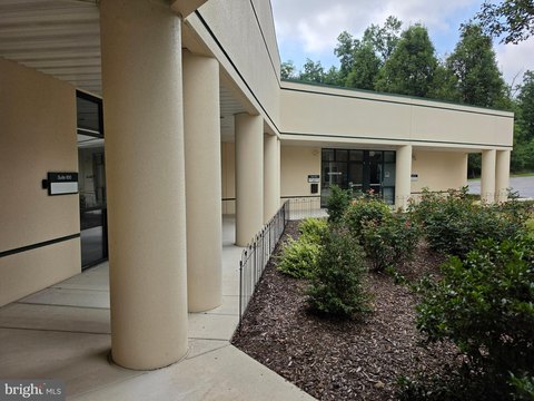 Retail Facility in Newer Center