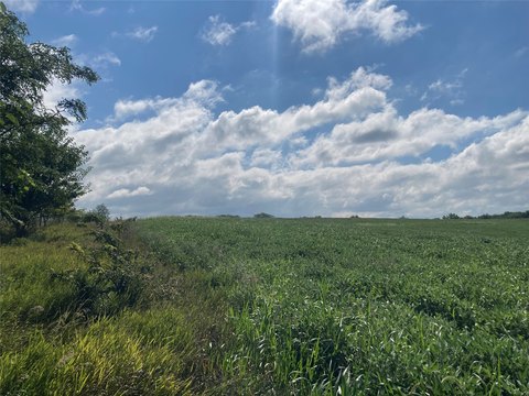 Indianola Acreage: Build Your Dream