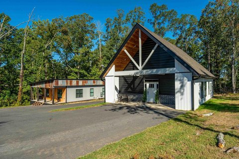 Turnkey Cabins Near Lake Hamilton