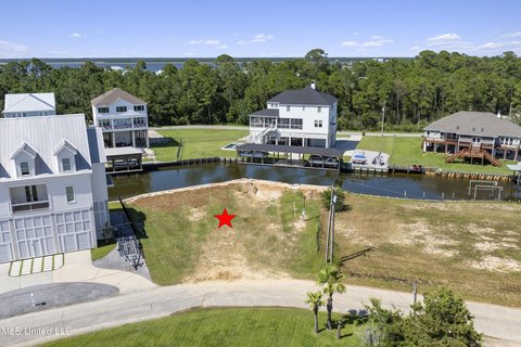 Waterfront Lot in Timber Ridge