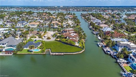 Waterfront Land in Aqualane Shores