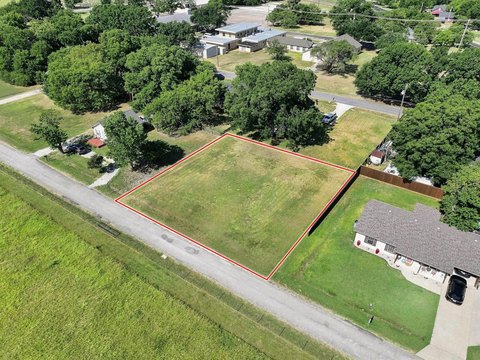 LAND - Pilot Point, TX