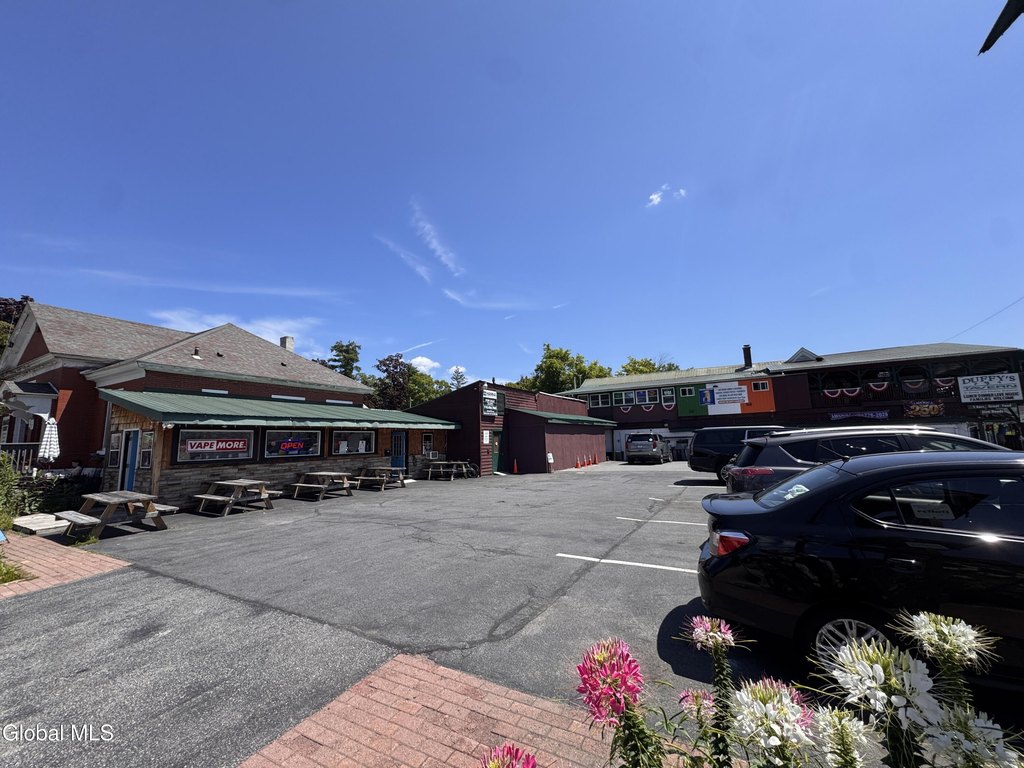 320 Canada St, Lake George, NY 12845