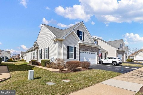 55+ Community Semi-Detached Townhome