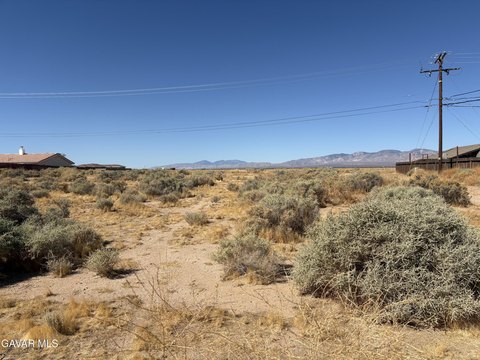 Land, California City, CA