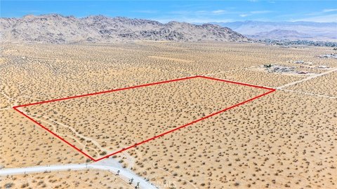LAND - Apple Valley, CA