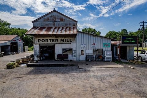 Commercial Land in Peach Country