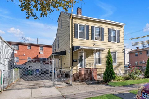 Detached Two-Family Duplex