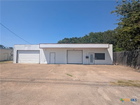 Flex Space with Warehouse Areas