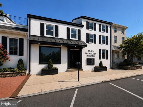 Renovated Office Units with Parking