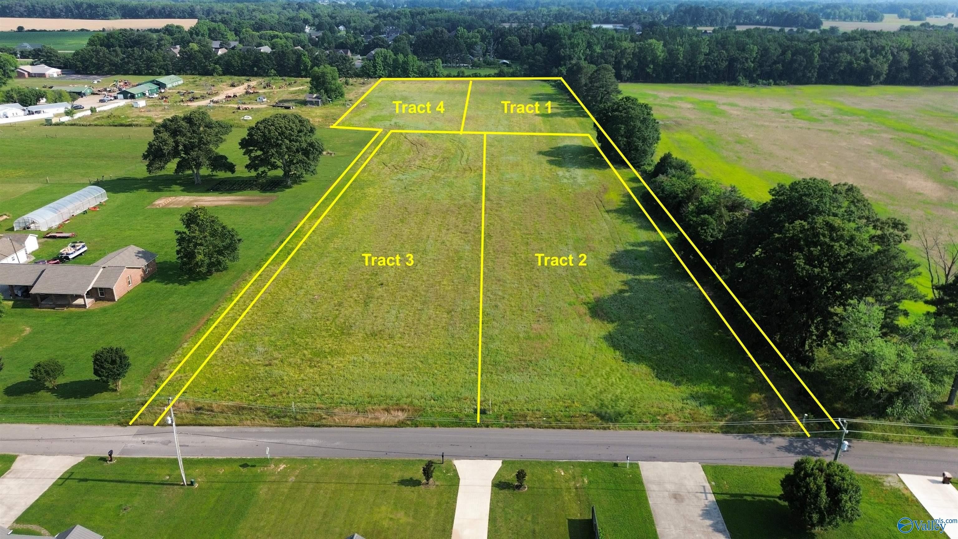 Unrestricted Land in Elkmont, AL