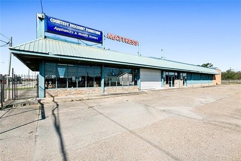 Arabi Commercial Property For Sale