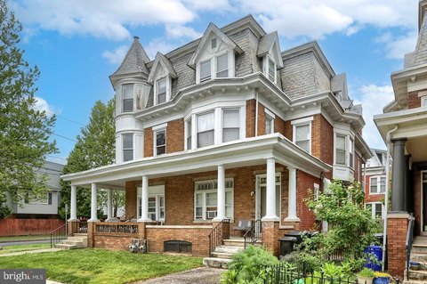 Victorian Multifamily Property in Harrisburg