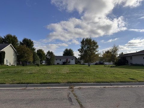 Land, Owatonna, MN