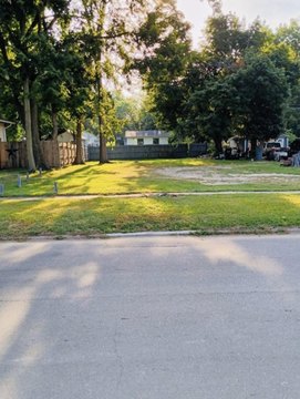 Land, Benton Harbor, MI