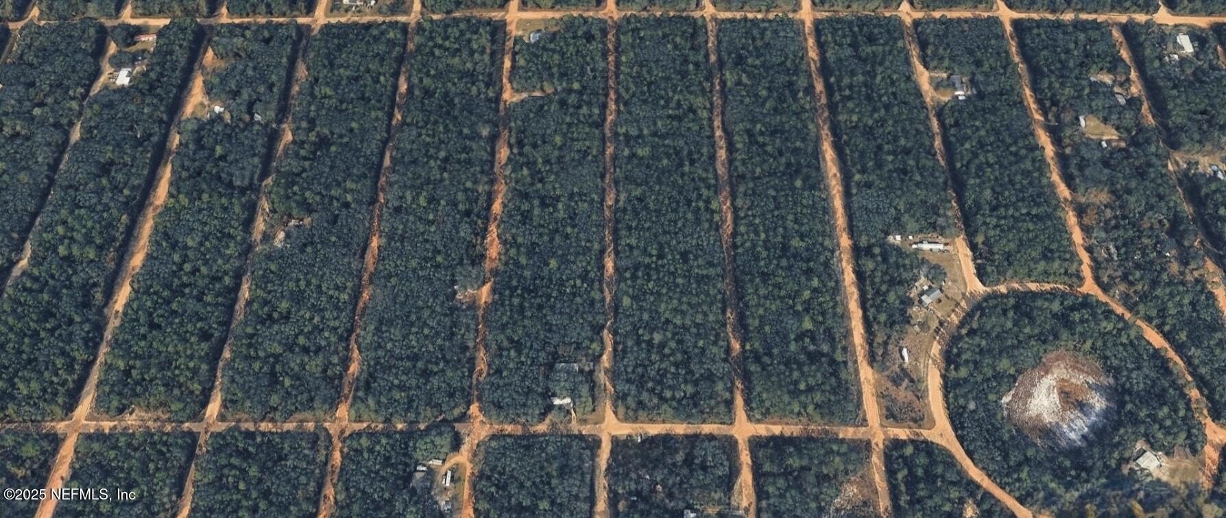 Residential Lot in Interlachen, FL