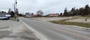 52 Main St, Jonesport, ME 04649