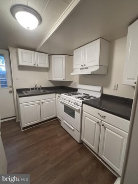 Well-Maintained Duplex in Baltimore