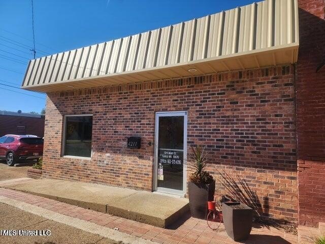 Tunica Commercial Building For Sale
