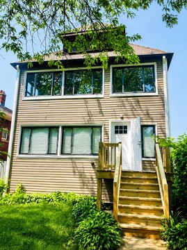 Multi-Family Residential Income Building