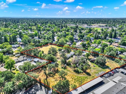 LAND - Sacramento, CA