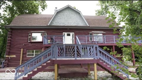 Log Cabin Triplex