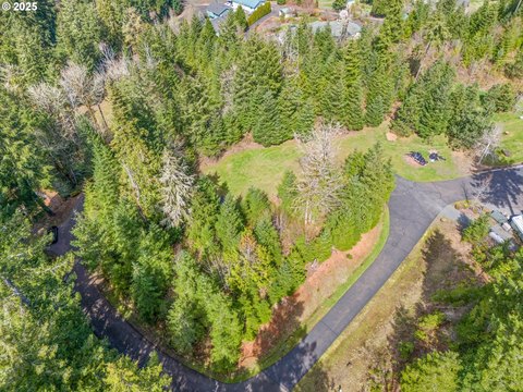 LAND - Springfield, OR