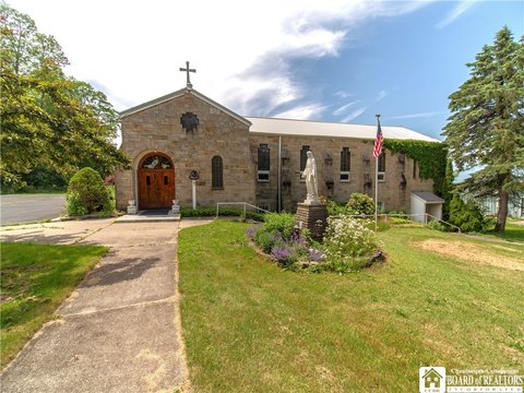 COMMERCIAL - Brocton, NY
