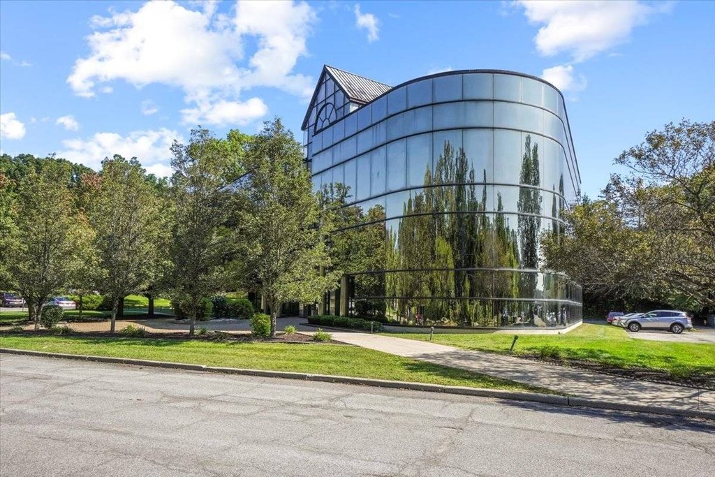 103 Executive Dr, New Windsor, NY 12553