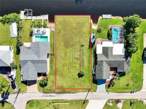 Waterfront Lot in Fort Myers