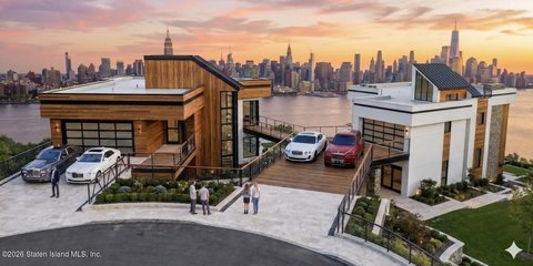 LAND - Staten Island, NY