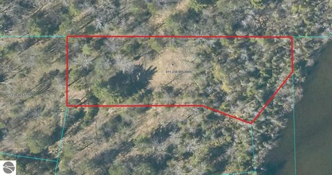 Waterfront Hunting and Recreation Land