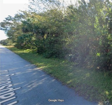 Level Residential Lot in Punta Gorda