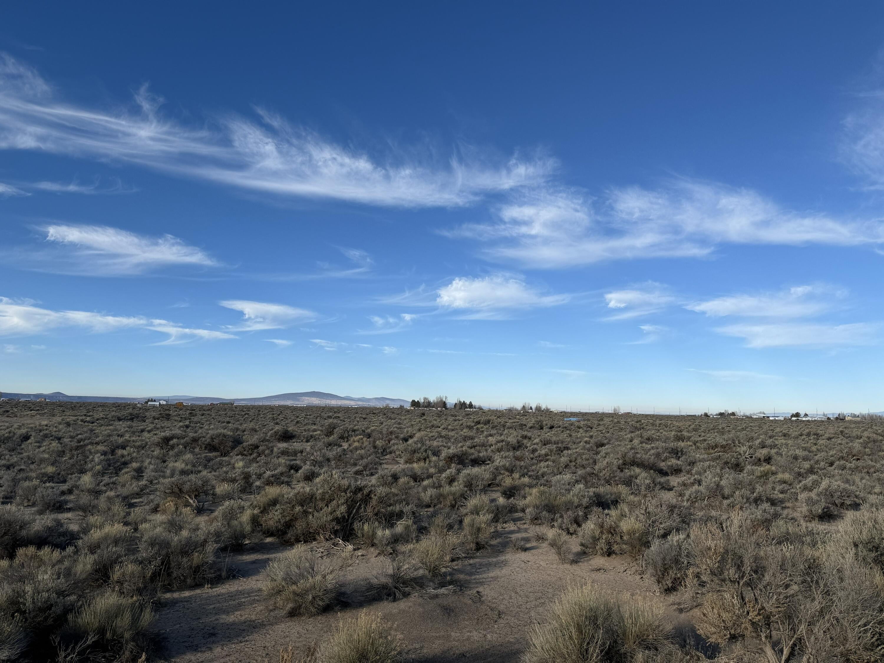 Christmas Valley Acreage For Sale