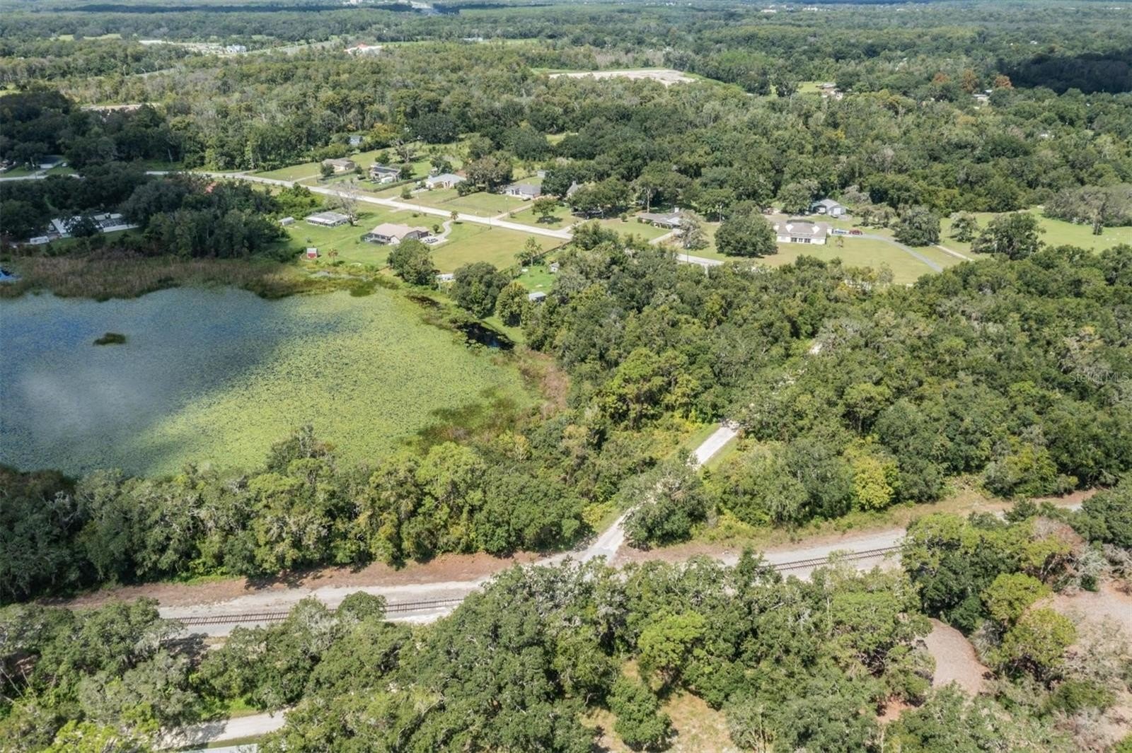 Spacious Land Parcel in Spring Hill