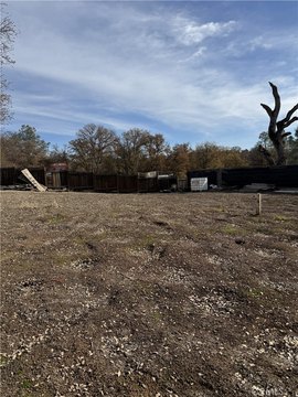 Residential Lot in Clearlake, CA