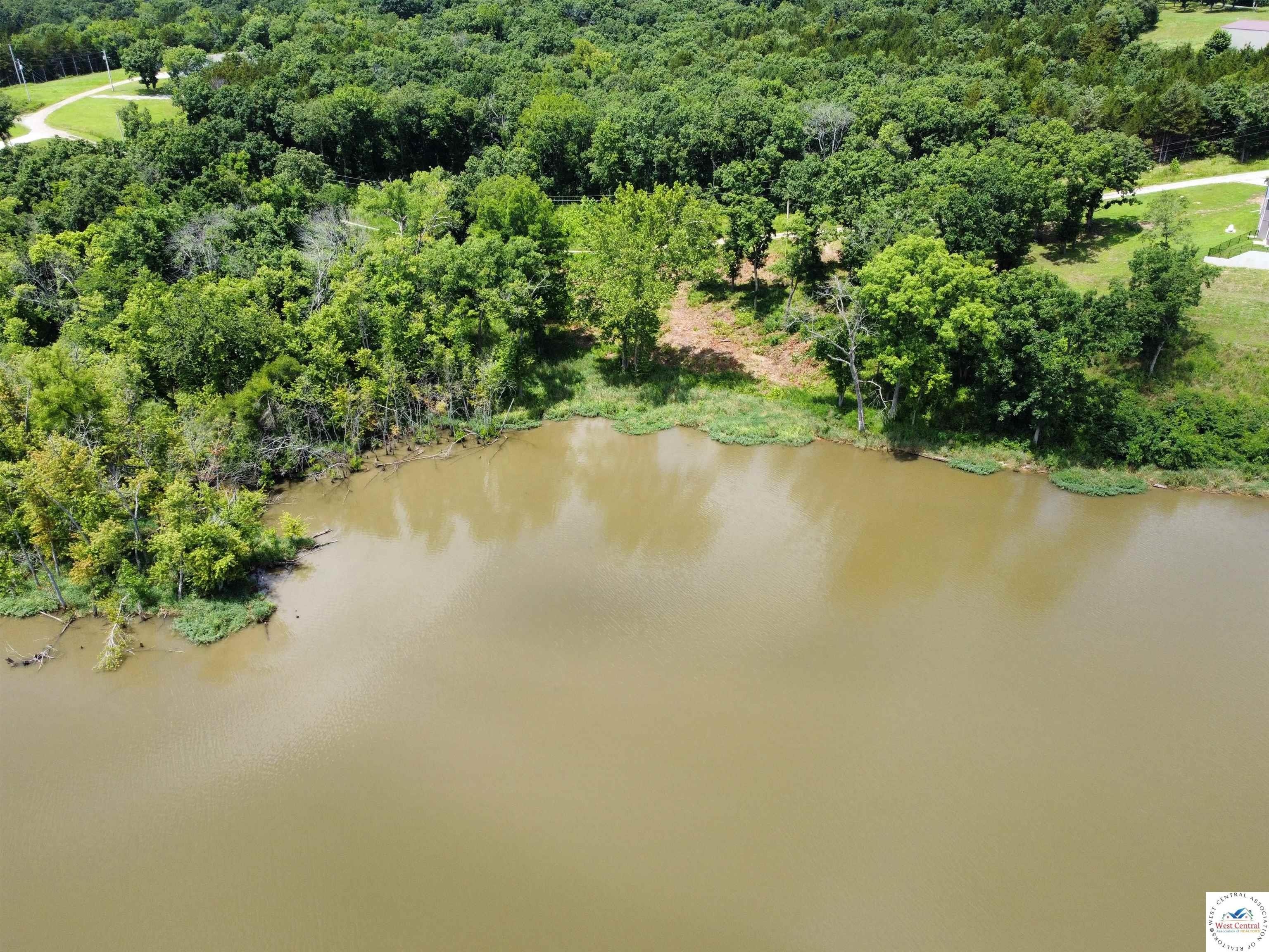 Waterfront Lot Near Warsaw, MO