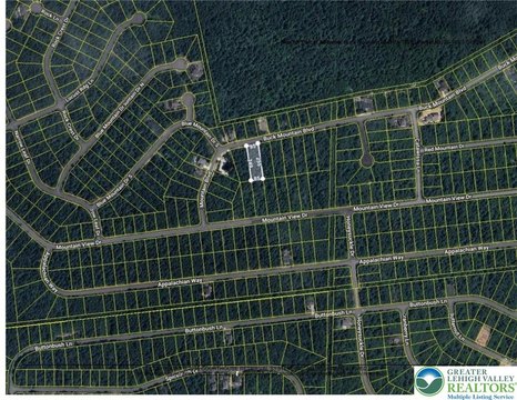 Land in Eagle Rock Resort