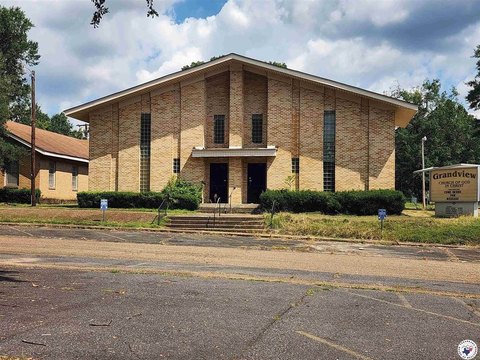 Texarkana Church with Fenced Play