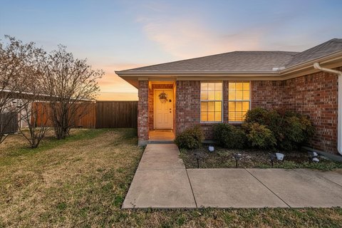 Well-Maintained Duplex with Two Units